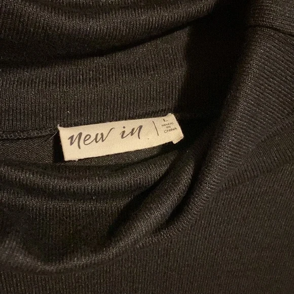 Cowl Neck Long Tunic Top - Picture 5 of 6